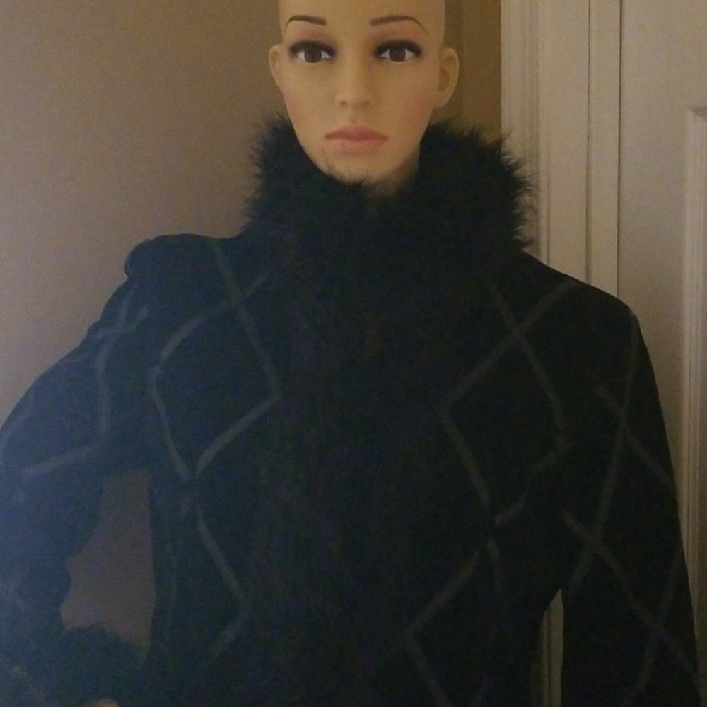Coat - Picture 3 of 4